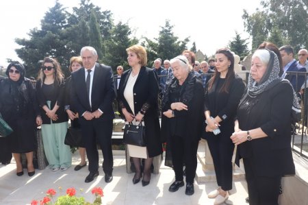 AMEA-nın müxbir üzvü Tofiq Məmmədovun xatirəsi yad edilib - FOTO