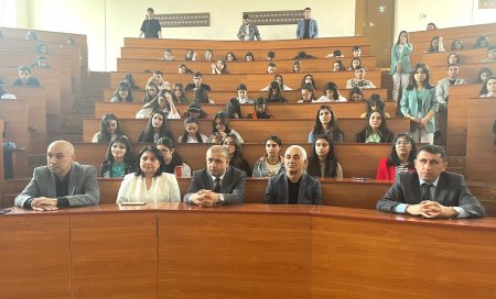 BDU-da “Dövlətçilik tariximizdə Cümhuriyyətin yeri” adlı tədbir keçirilib
