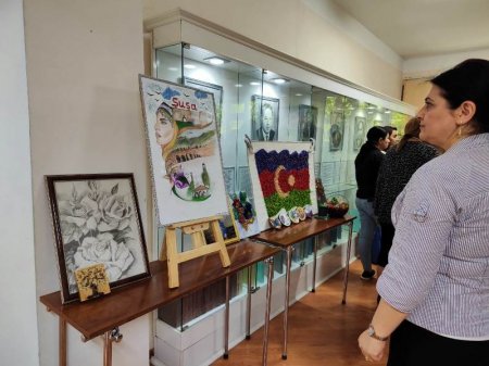 Botanika İnstitutunda Müstəqillik Günü qeyd olunub - FOTO Botanika İnstitutunda Müstəqillik Günü qeyd olunub - FOTO