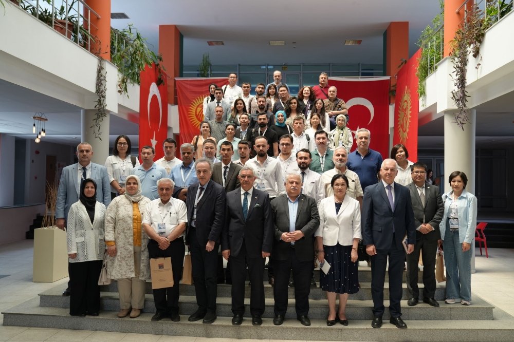 Beynəlxalq Türk Akademiyası “Gənc Türkoloqlar Yay Məktəbi” təşkil edib - FOTO