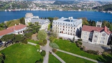 Boğaziçi Universitetində 'ümumi məzuniyyət mərasimi' keçirilməməsinə reaksiya