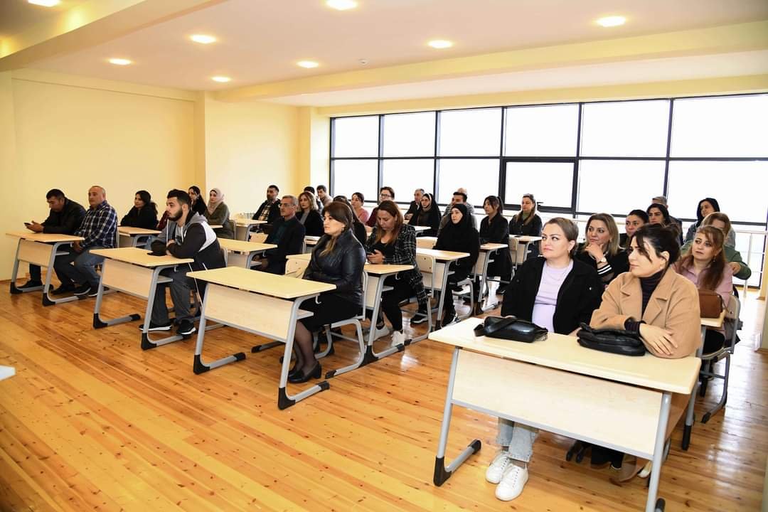 BMU-da ilk kurs tələbələrinin valideynləri ilə görüş keçirilib