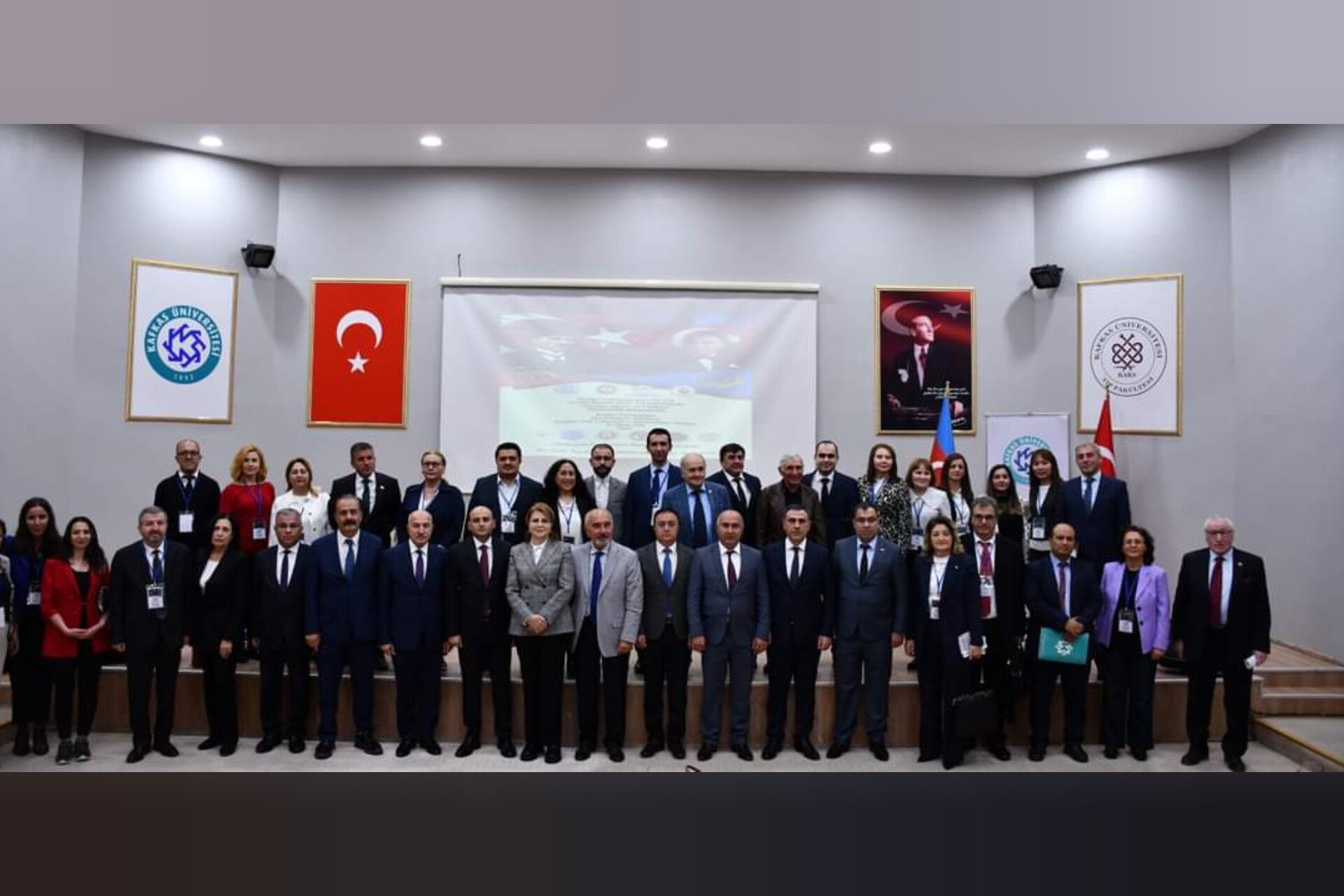 Elm və Təhsil Nazirliyinin nümayəndə heyəti beynəlxalq konfransda iştirak edib - FOTO