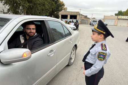 Xaçmazda uşaqlar 1 günlük yol polisi olublar - FOTO