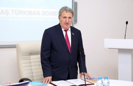 “Çağdaş Türkman ədəbiyyatı” mövzusunda elmi seminar keçirilib - FOTO