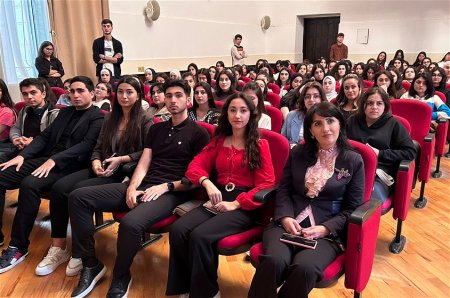 Xəlifə-rektor olan məzunlarla tələbələr arasında görüş keçirilib - FOTO