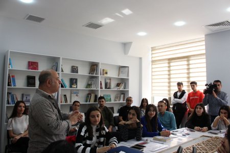 Türkiyəli telejurnalistlər BDU-da praktik seminar keçiriblər - FOTO