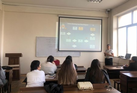 “Paşa Bank” universitetdə infosessiya keçirib