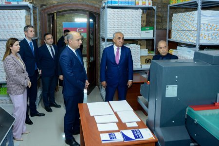 Emin Əmrullayev UNEC-də yeni mərkəzlərin açılışında iştirak edib - FOTOLAR Emin Əmrullayev UNEC-də yeni mərkəzlərin açılışında iştirak edib - FOTOLAR