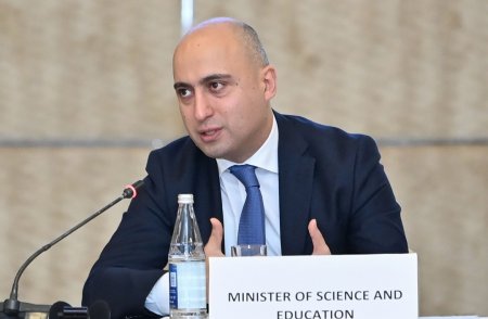 Nazirdən məcburi köçkün məktəblərinin gələcək fəaliyyət istiqaməti ilə bağlı AÇIQLAMA