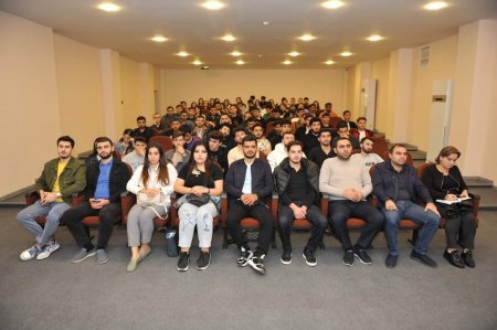 BMU-da istehsalat təcrübəsi ilə bağlı maarifləndirici görüş keçirilib - FOTO