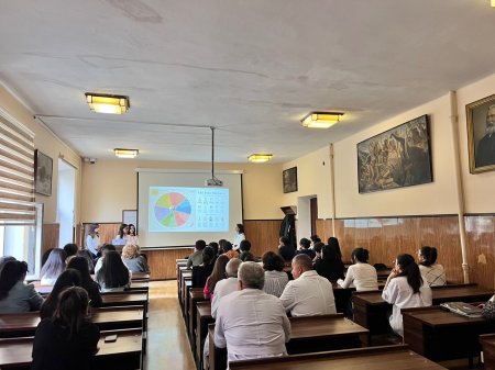 BDU-da “İnsanda bioloji ritmlər” mövzusunda seminar keçirilib - FOTO