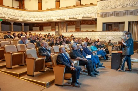 Milli Teatrda “Əsrə bərabər gün” tamaşasının məşqlərinə başlanılıb - FOTO