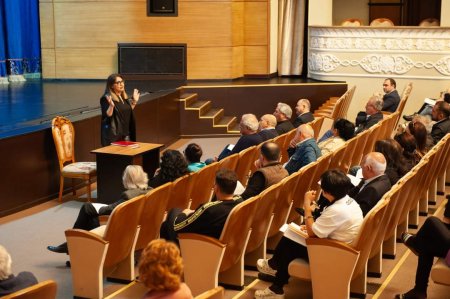 Milli Teatrda “Əsrə bərabər gün” tamaşasının məşqlərinə başlanılıb - FOTO