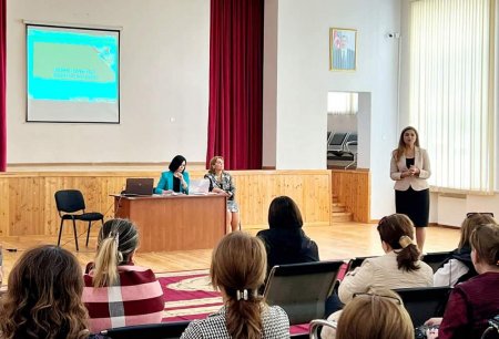 Məktəbin İnkişaf Planının hazırlanmasına dair görüşlər davam edir - FOTO Məktəbin İnkişaf Planının hazırlanmasına dair görüşlər davam edir - FOTO