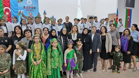 Xırdalan şəhər 3 saylı məktəb-liseydə "Zəfər Günü" böyük təntənə ilə qeyd olunub - FOTOLAR