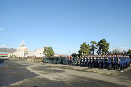 Prezident İlham Əliyev Xankəndidə hərbi paradda iştirak edib - FOTO 