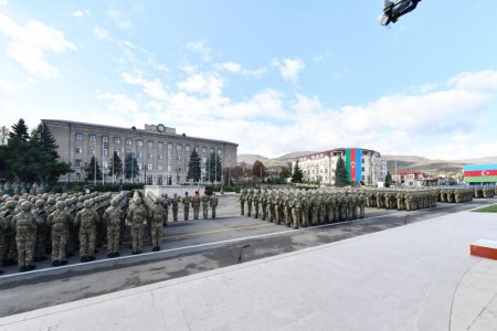 Prezident İlham Əliyev Xankəndidə hərbi paradda iştirak edib - FOTO 