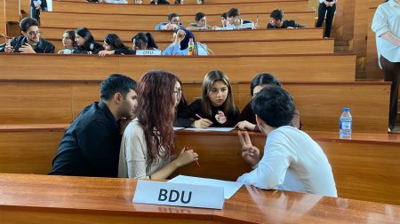 BDU-da Zəfər Gününə həsr edilmiş universitetlərarası intellektual oyun keçirilib - FOTO