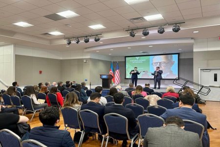 Corc Vaşinqton Universitetində Şuşa və Qarabağla bağlı kitabların təqdimatı keçirilib - FOTOLAR