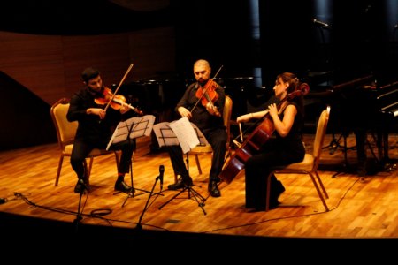 “Əsri ahəngləşdirərkən” adlı konsert proqramı təqdim edilib - FOTO