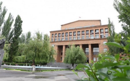 Ermənistanda universitetdə partlayış olub, ölən və yaralananlar var
