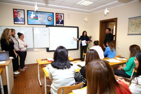 “Yeniləşən məktəb” pilot layihəsi çərçivəsində təlimlər