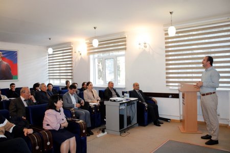 UNEC müəllimləri MDU-da seminar keçiriblər