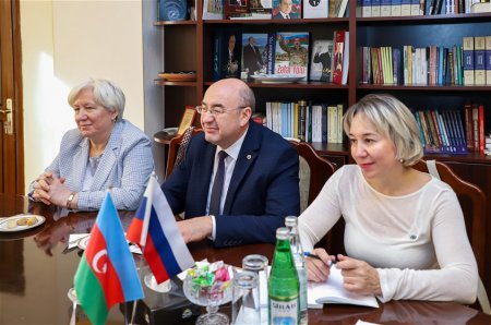 ADU-da Kazan Federal Universitetinin nümayəndə heyəti ilə görüş keçirilib - FOTO