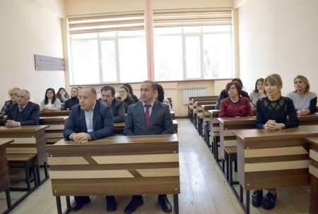 BDU-da neftlə çirklənmiş suların nar qabığı ilə təmizlənməsinə dair araşdırma aparılıb - FOTO