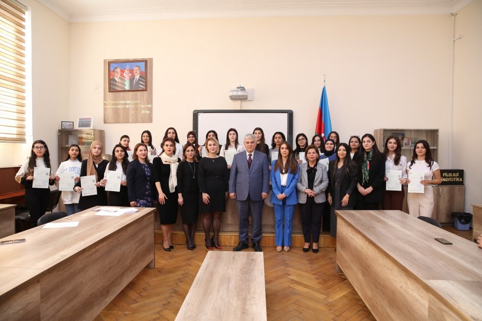 ADPU-nun 26 tələbəsinə IELTS sertifikatı təqdim olunub