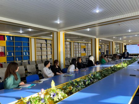 BDU-nun Şərqşünaslıq fakültəsinin əməkdaşları üçün təlim keçirilib - FOTO BDU-nun Şərqşünaslıq fakültəsinin əməkdaşları üçün təlim keçirilib - FOTO