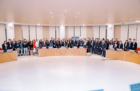 “Qarabağ: 30 ildən sonra evə dönüş. Nailiyyətlər və çətinliklər” forumu çərçivəsində Gənclər konfransı baş tutub - FOTO