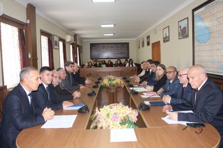 AMEA-nın Naxçıvan Bölməsində Ulu Öndərə həsr olunmuş konfrans keçirilib - FOTO