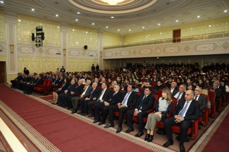 BDU-da Heydər Əliyevin anım gününə həsr olunmuş konfrans keçirilib - FOTOLAR