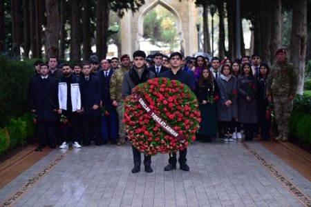 Gənclər Təşkilatları ulu öndər Heydər Əliyevin əziz xatirəsini böyük ehtiramla yad ediblər - FOTO