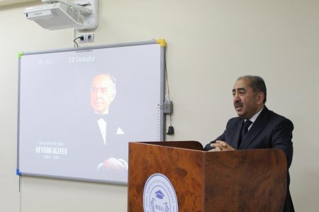 BSU-da Ümummilli lider Heydər Əliyevin Anım Gününə həsr olunmuş tədbir keçirilib - FOTOLAR