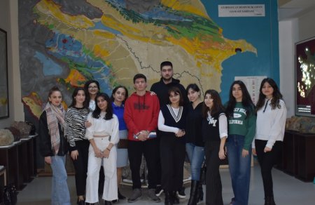 BDU tələbələrinə Azərbaycan Geologiya Muzeyində interaktiv dərs keçilib - FOTO