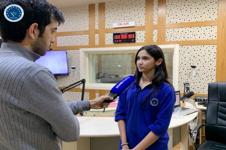 Avropa Azərbaycan Məktəbi Uşaqların Beynəlxalq Televiziya və Radio Gününü qeyd edib - FOTO