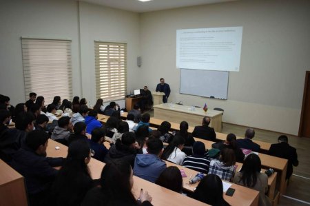 ADA Universitetinin əməkdaşları ADAU tələbələri ilə görüşüb - FOTO