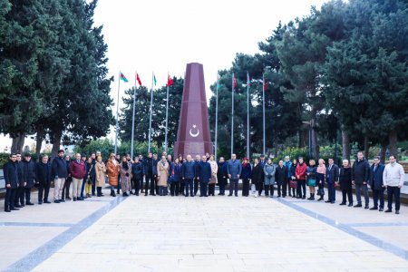 İstanbul Texniki Universitetinin rektoru AzTU-da olub