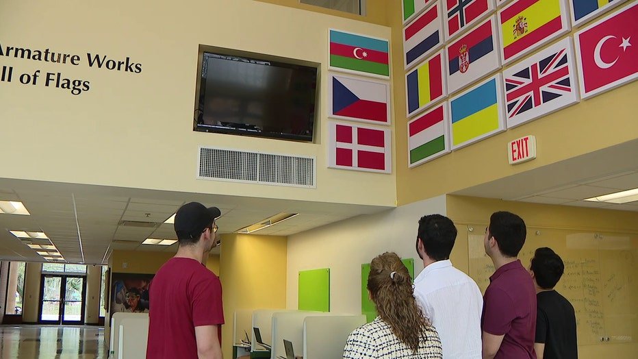 Azərbaycan bayrağı ABŞ-ın Cənubi Florida Universitetinin Mühəndislik Kollecində asılıb - FOTOLAR