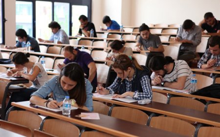 7 tələbə Küveyt Universitetində təqaüdlə təhsil alacaq