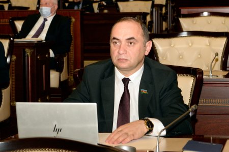 Şagird repetitorla ali məktəbə daxil olubsa, bu məktəbin uğuru deyil