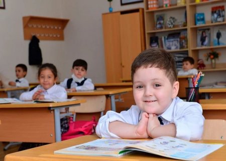 Sabahdan bu siniflərdə şagird yerdəyişməsi DAYANDIRILIR