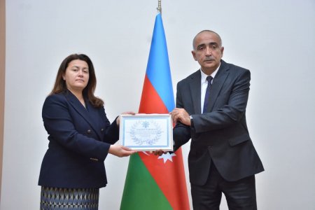 Dağlıq Şirvan Regional Təhsil İdarəsi Ulu Öndər Heydər Əliyevin anadan olmasının 102-ci ildönümünə həsr olunmuş tədbir keçirdi