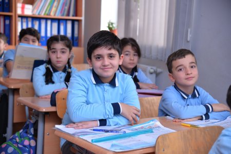 Paytaxtda 100 minə yaxın şagird monitorinqə cəlb olunacaq