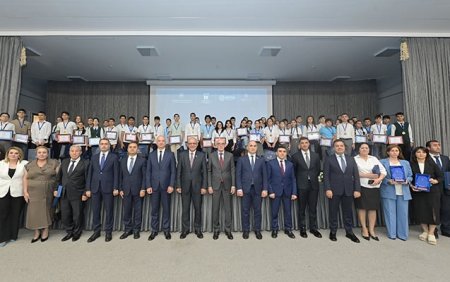 “BilBacar” müsabiqəsinin qalibləri mükafatlandırıldı - Fotolar