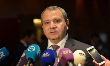Ən qocaman universiteti ən böyük “bazara” çevirən rektor –